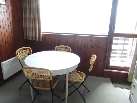 Studio cabine 25 m² skis aux pieds à Besse-et-Saint-Anastaise - Photo 4