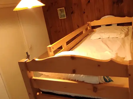 Studio cabine 25 m² skis aux pieds à Besse-et-Saint-Anastaise - Photo 10
