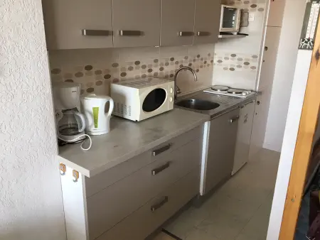Studio 36 m² Super Besse, balcon sud face au Cantal - Photo 5