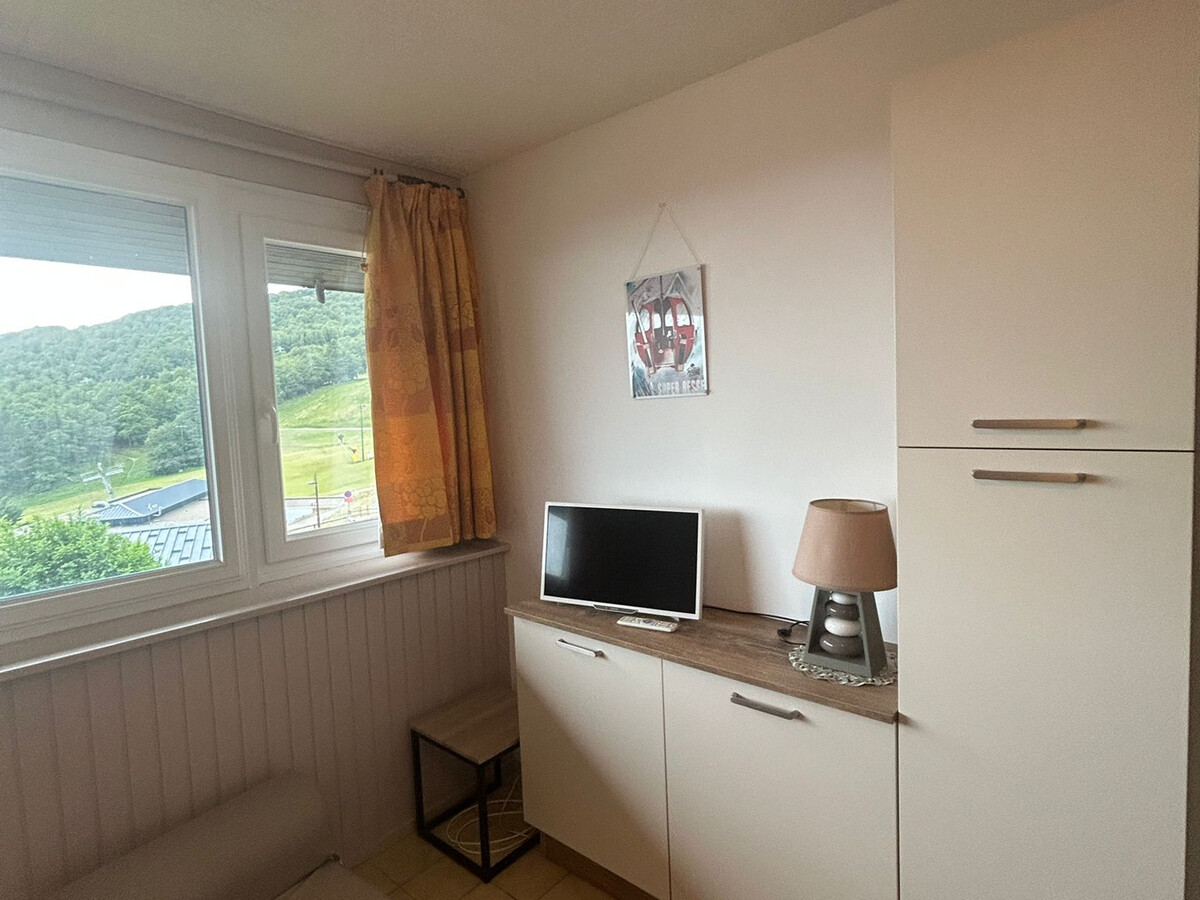 Studio 20 m² aux pieds des pistes à Super Besse - Photo 3