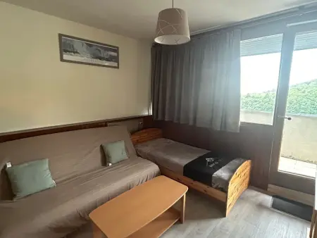 Location appartement à Besse et Saint Anastaise Super Besse, Appartement 5 pers au pied des pistes avec Wi-Fi à Super Besse