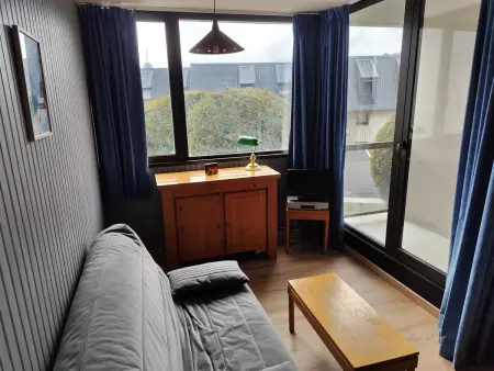 Location appartement à Besse et Saint Anastaise Super Besse, Appartement au Cœur de Super Besse avec Balcon et Parking