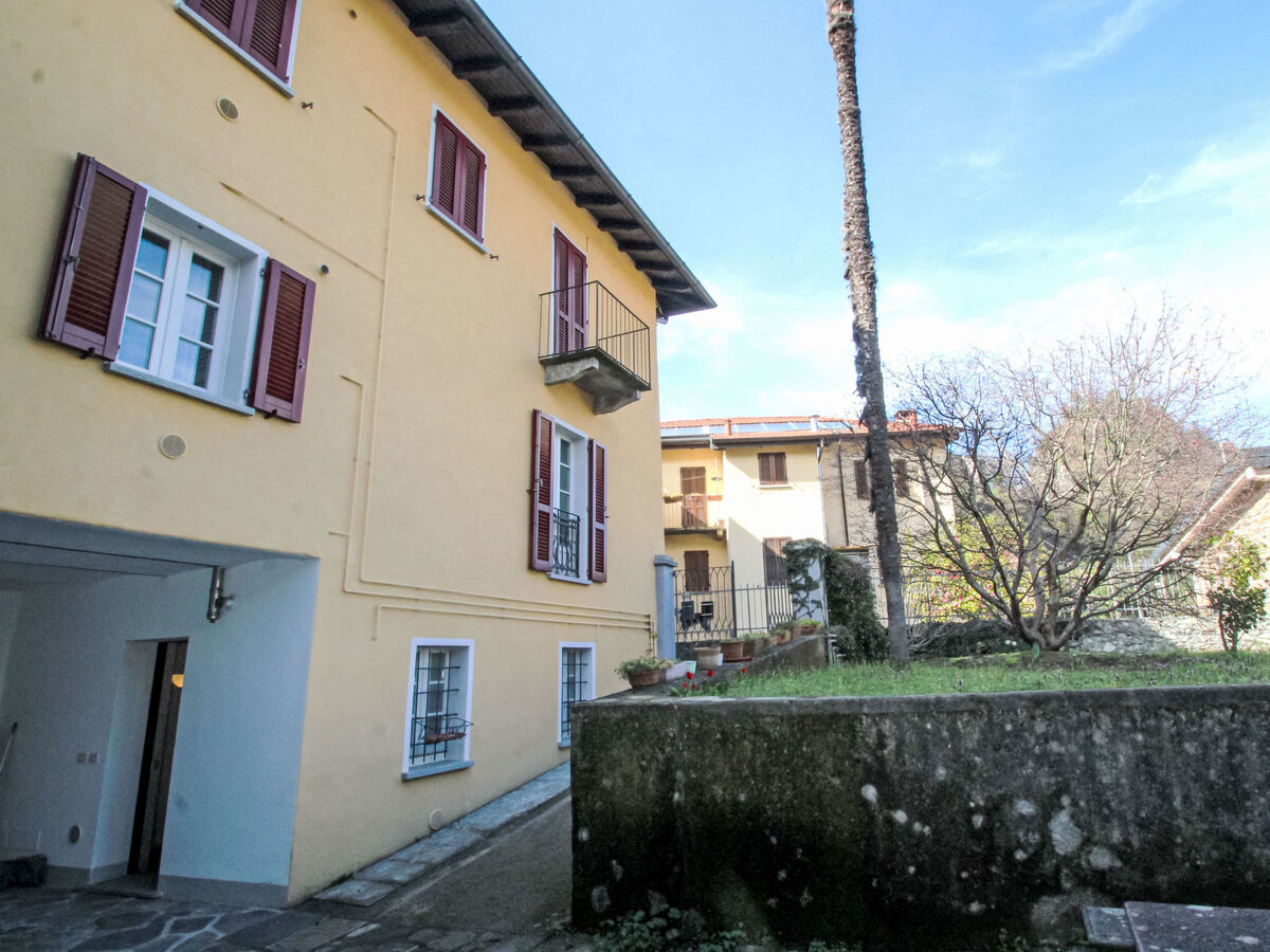 Studio Bordeaux à Castelveccana, 30 m² près du lac - Photo 1