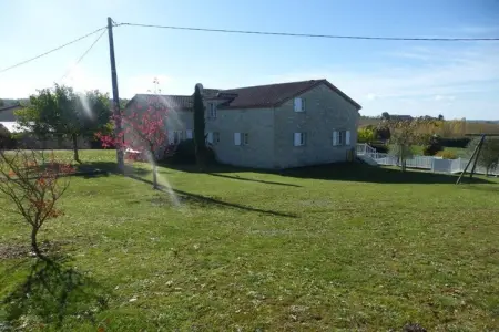 Villa Marguerite : maison 19 personnes avec piscine à Monségur : photo 4