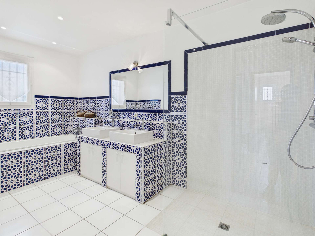 Maison 4 chambres à 50m de la mer, jardin et terrasse - Photo 22