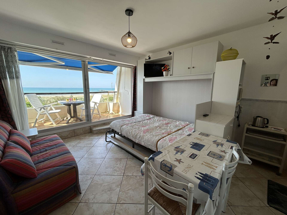 Studio face à la mer avec balcon et parking - Photo 2