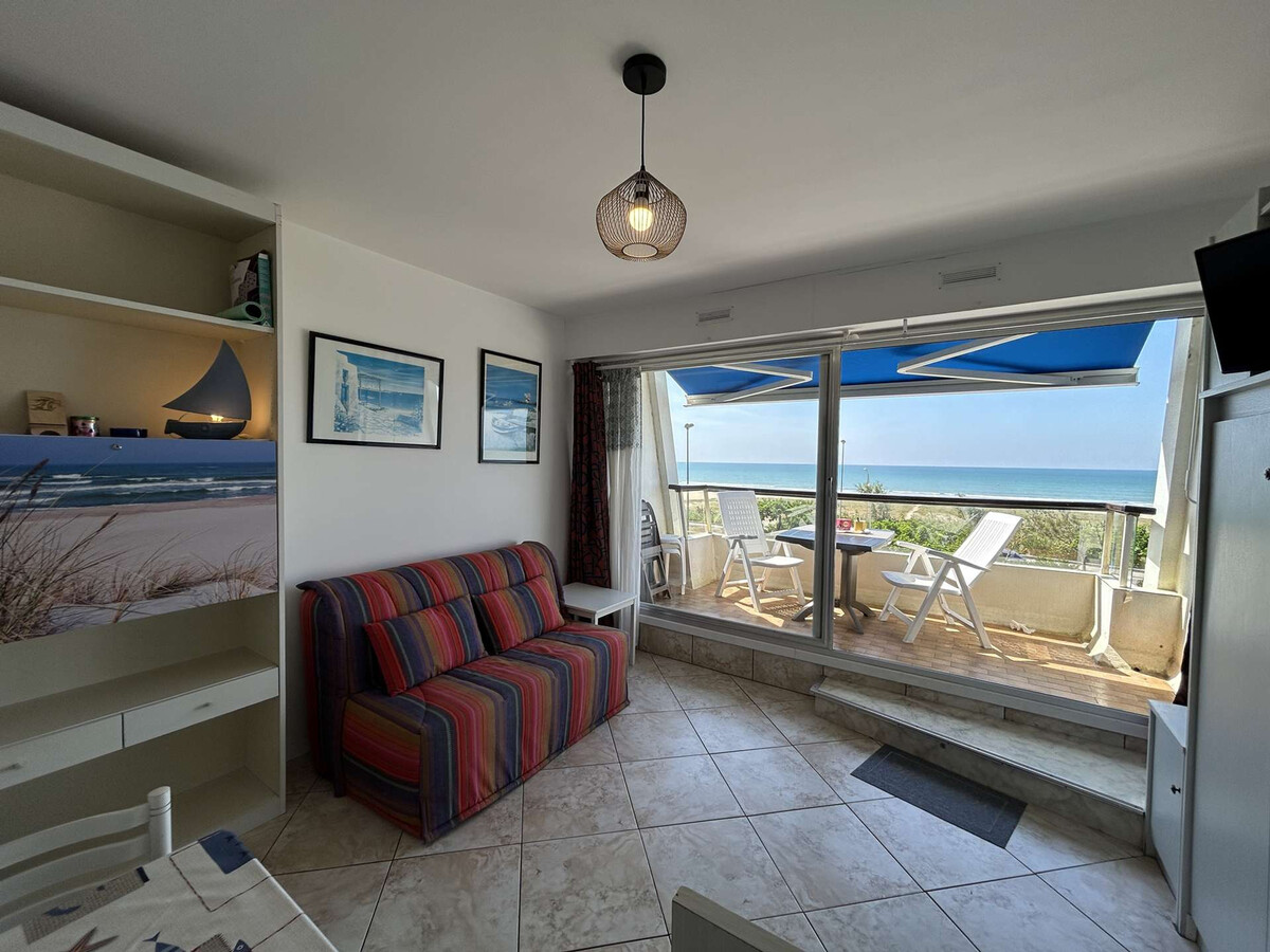 Studio face à la mer avec balcon et parking - Photo 3