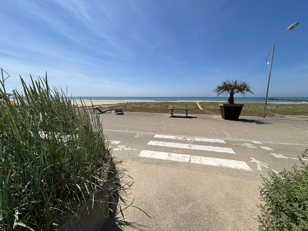 Studio face à la mer avec balcon et parking - Photo 20