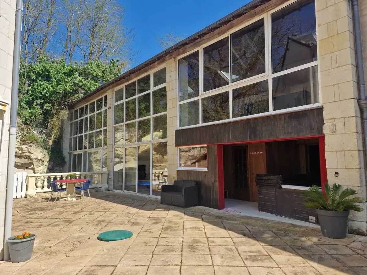 Villa 330 m² avec piscine privée chauffée et jacuzzi à Ranton - Photo 1