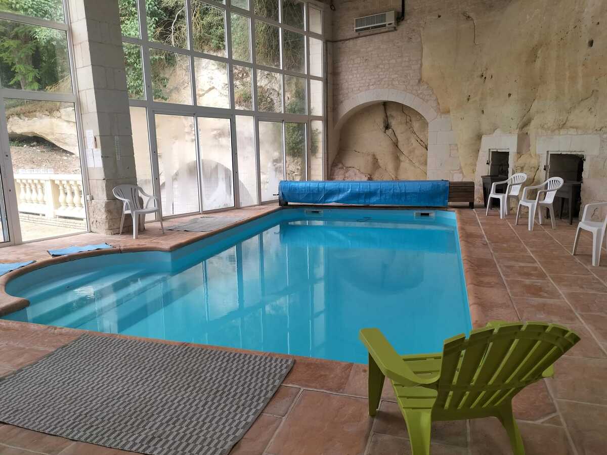 Villa 330 m² avec piscine privée chauffée et jacuzzi à Ranton - Photo 2