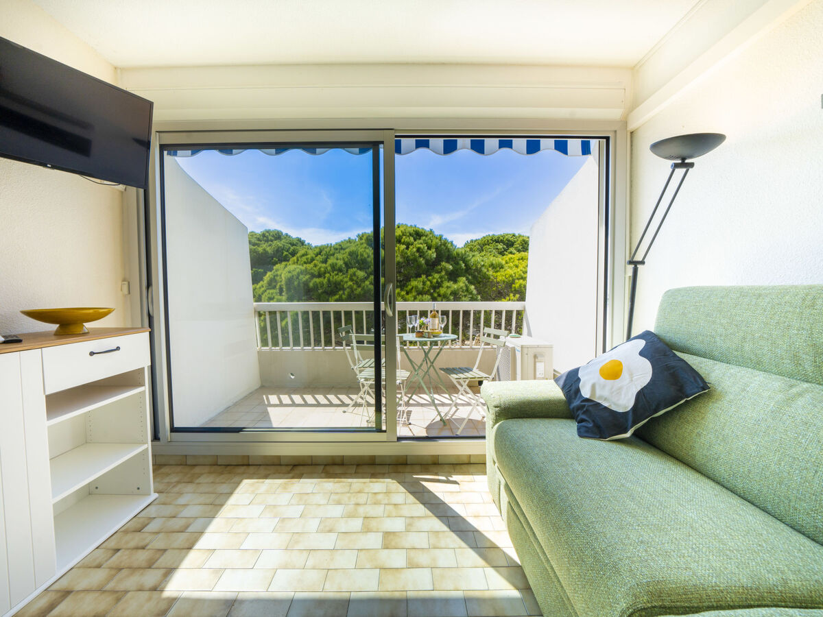 Studio rénové 2025 avec balcon sud à Port Camargue - Photo 7
