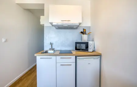Appartement vue mer à 120m de la plage : photo 14