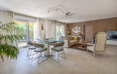 Location Maison 6 personnes à Saint Raphael - Photo 5