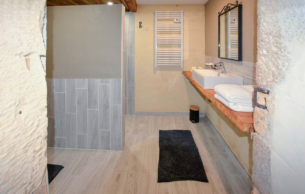 Maison de campagne avec piscine chauffée à Sabran - Photo 13