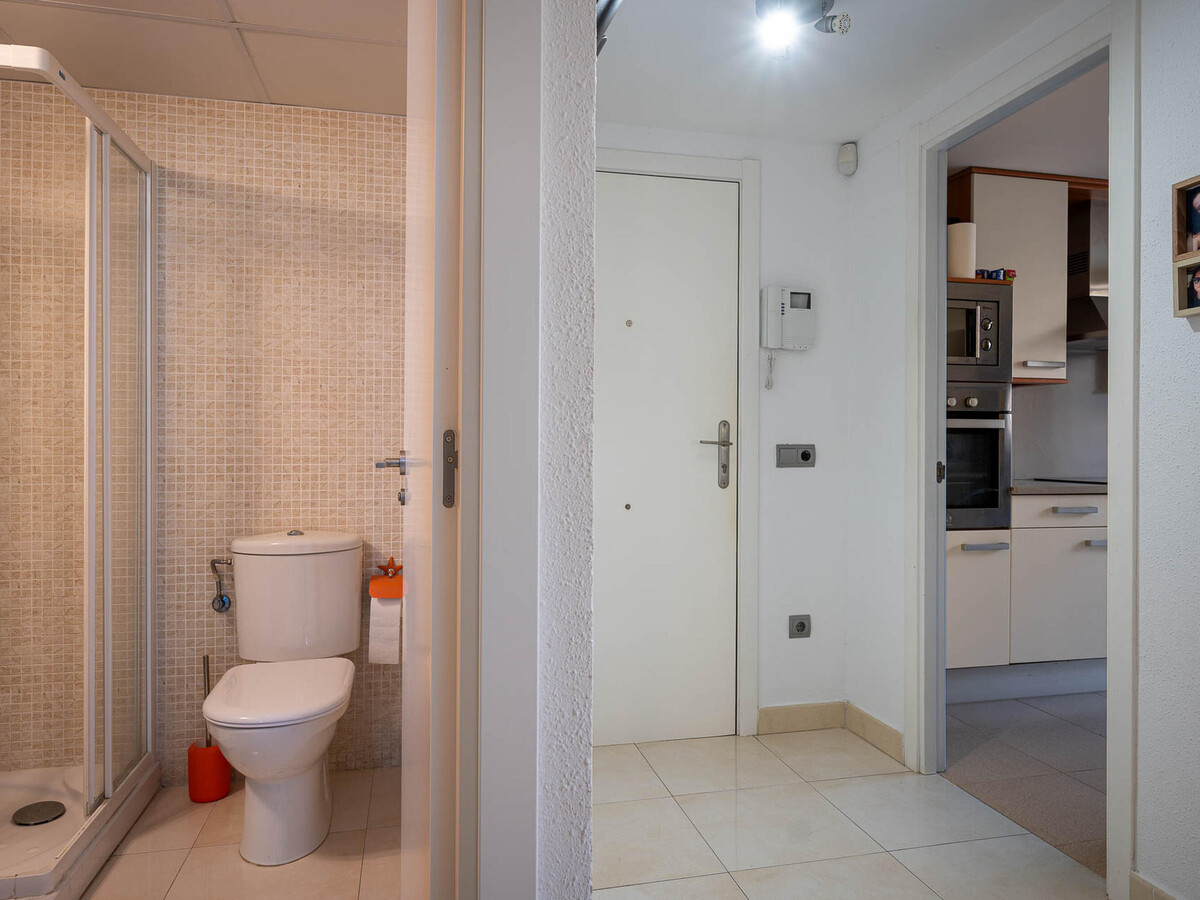 Appartement rez-de-chaussée avec jardin et accès piscine - Photo 20