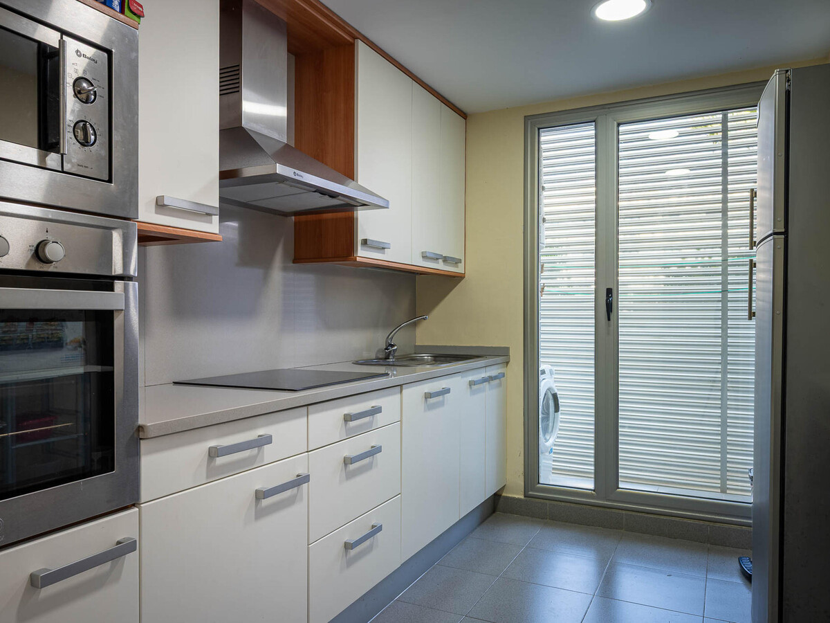 Appartement rez-de-chaussée avec jardin et accès piscine - Photo 21