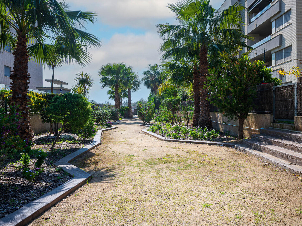 Appartement rez-de-chaussée avec jardin et accès piscine - Photo 28