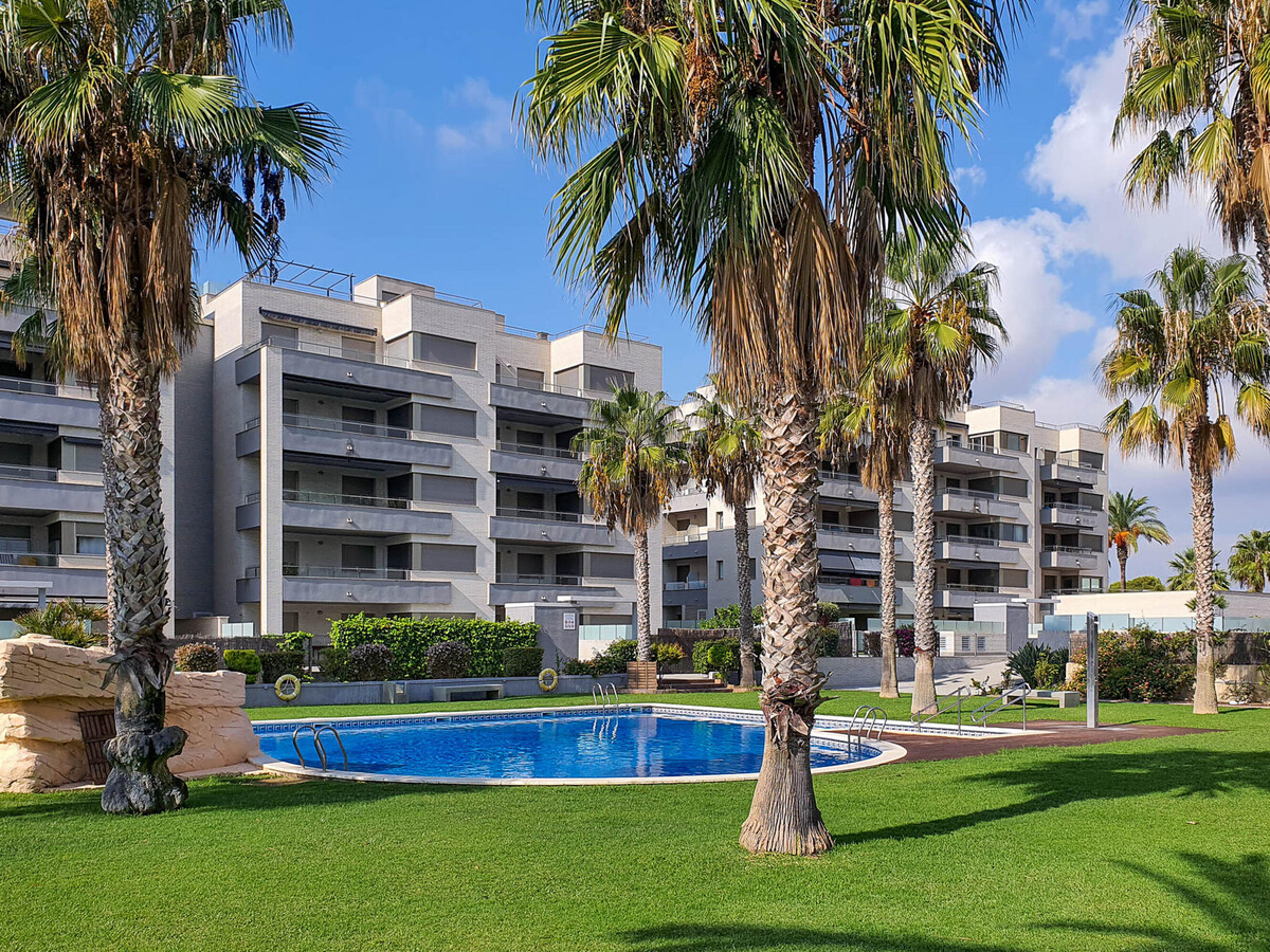 Appartement rez-de-chaussée avec jardin et accès piscine - Photo 30