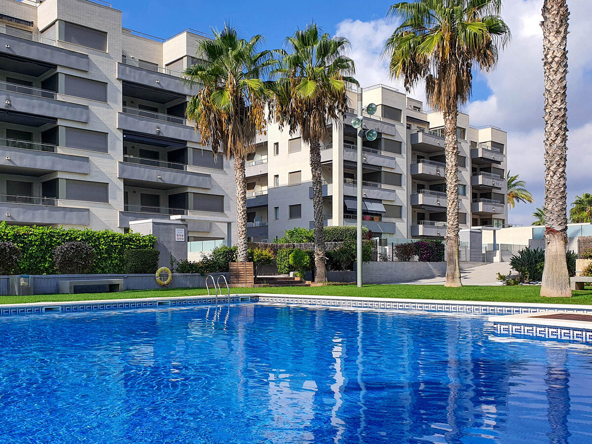 Appartement rez-de-chaussée avec jardin et accès piscine - Photo 31