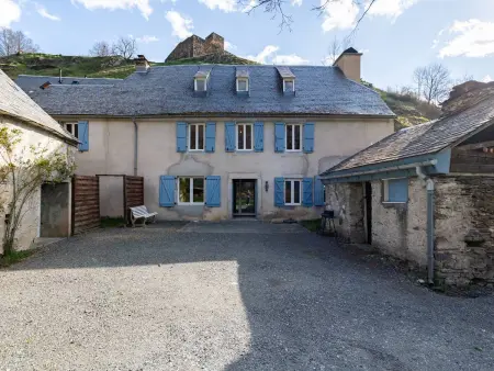 Location maison à Génos Val Louron, Maison à Génos pour 8, proche lac, jardin et poêle à bois