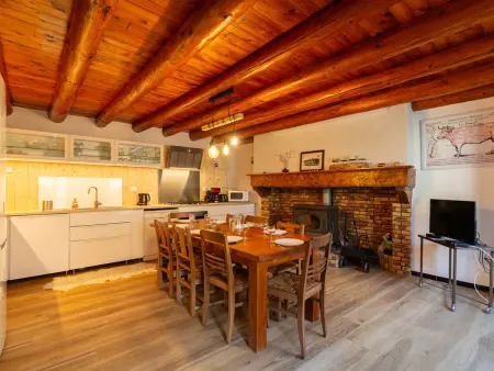 Maison à Génos pour 8, proche lac, jardin et poêle à bois - Photo 1