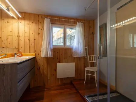 Maison à Génos pour 8, proche lac, jardin et poêle à bois - Photo 5