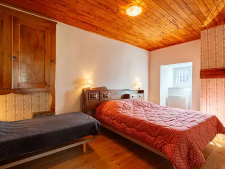 Maison à Génos pour 8, proche lac, jardin et poêle à bois - Photo 8