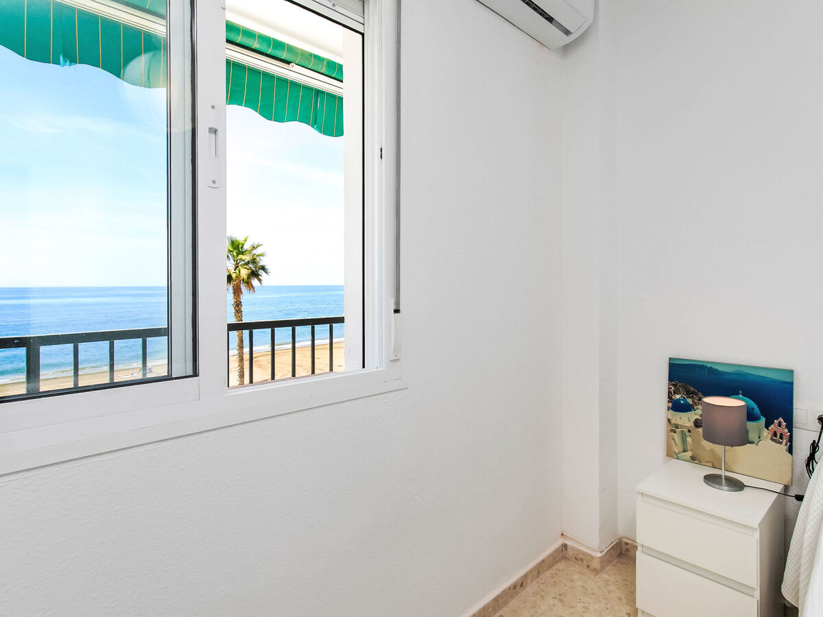 Appartement beachfront rénové 2025, vue mer - Photo 14