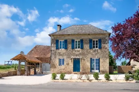 Ancienne forge rénovée avec piscine à Coubejours : photo 8