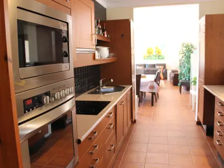 Villa familiale avec piscine privée et jardin à Pau, Costa Brava : photo 13