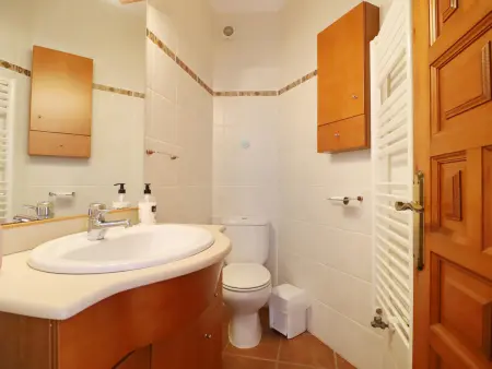 Villa familiale avec piscine privée et jardin à Pau, Costa Brava : photo 29