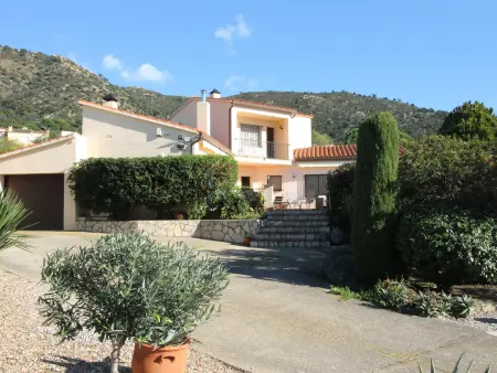 Villa familiale avec piscine privée et jardin à Pau, Costa Brava : photo 35