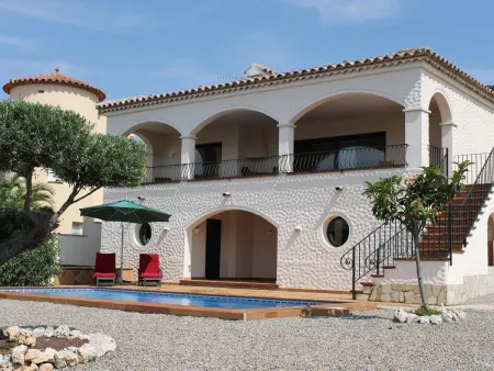 Location maison à Roses, Alquiler vacacional de casa con piscina y vistas, max.6 personas, Roses