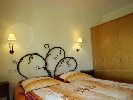 Villa moderniste de plain-pied avec piscine privée, Roses : photo 14