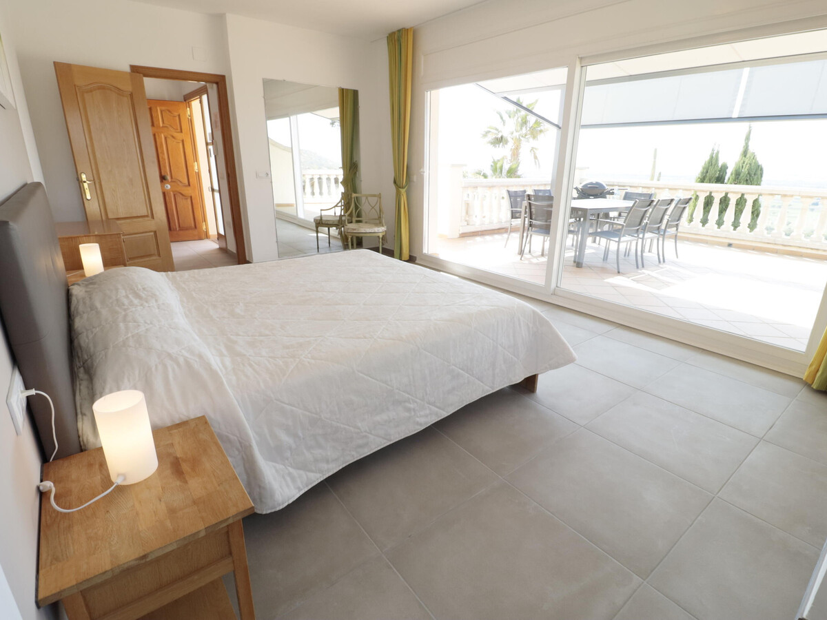 Villa 4 chambres avec piscine privée, vue baie de Roses - Photo 28