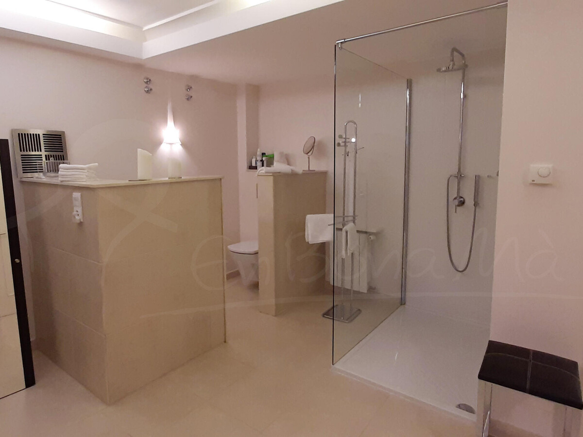 Villa Balmes : luxe avec piscine face à la baie de Rosas - Photo 24
