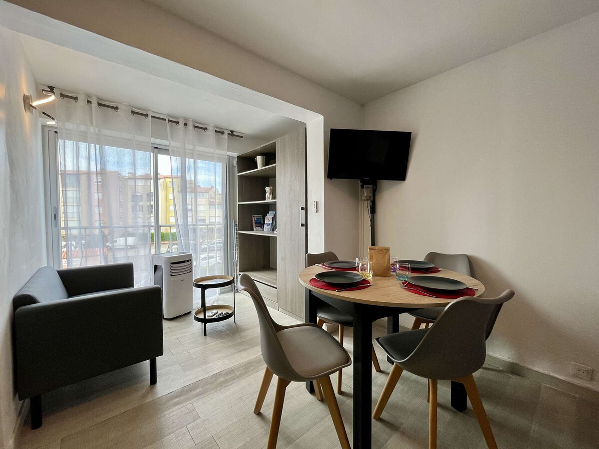 Studio cabine 4 pers à Cap d'Agde, parking gratuit - Photo 1
