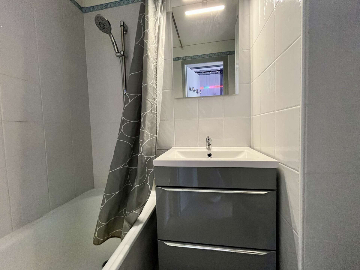 Studio cabine 4 pers à Cap d'Agde, parking gratuit - Photo 10