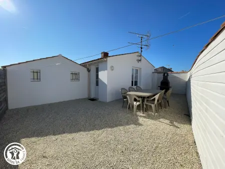 Location gite à Talmont Saint Hilaire, Gîte familial à Talmont-Saint-Hilaire avec cour privée