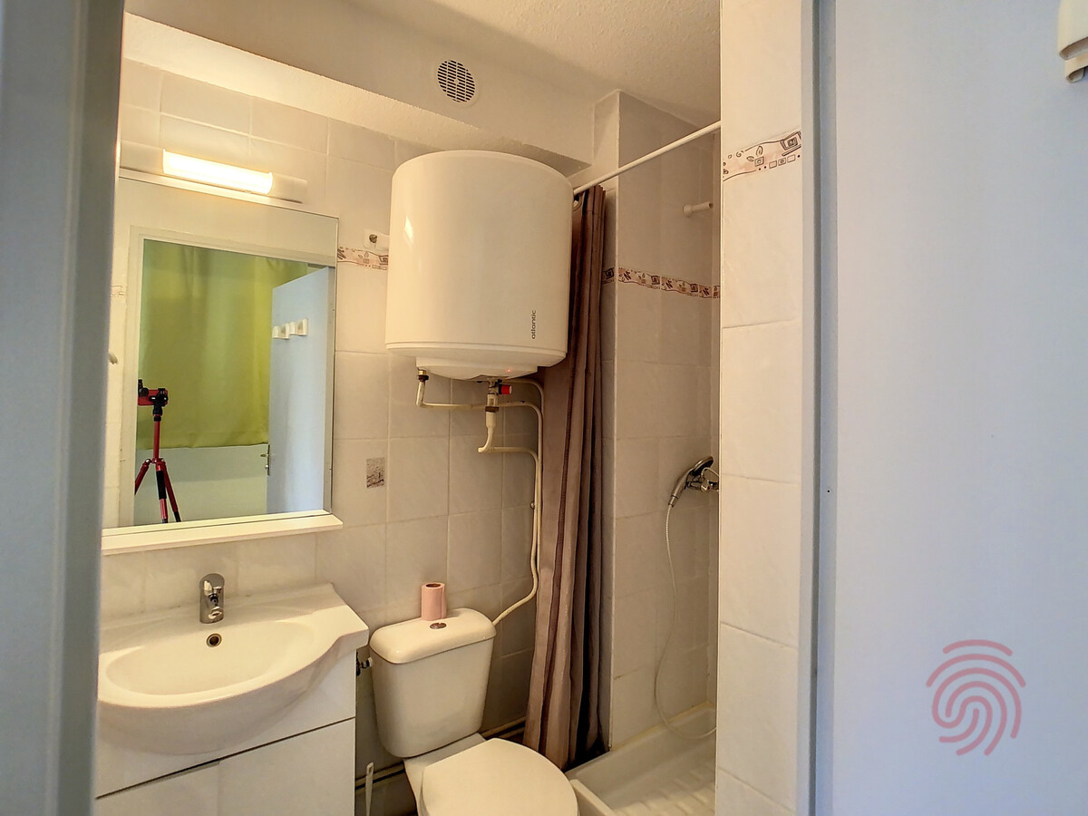 Studio 17 m² avec balcon vue ruisseau à Lamalou-les-Bains - Photo 10