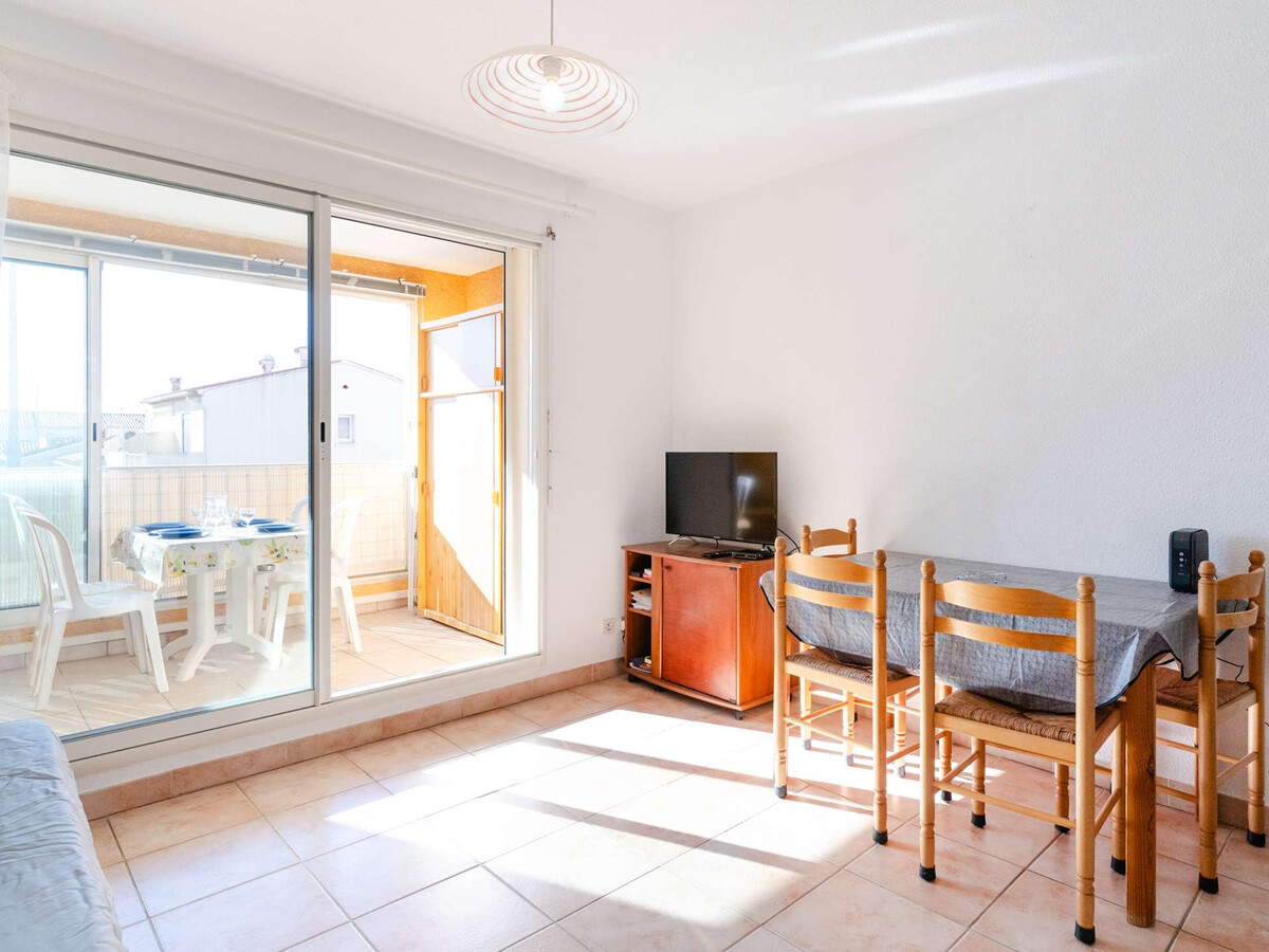 Appartement T2 à Saint-Pierre-la-Mer, parking et wifi - Photo 11