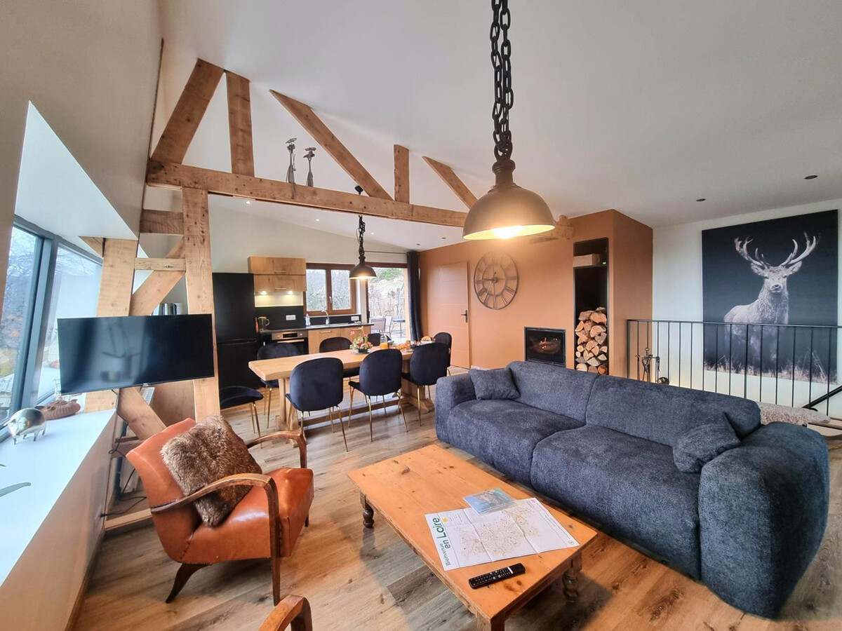 Gîte 90 m² au Bessat, jardin 1 500 m² pour 6 personnes - Photo 2