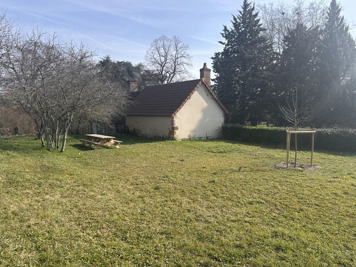 Gîte historique 10 personnes à Theneuille, tout inclus - Photo 22