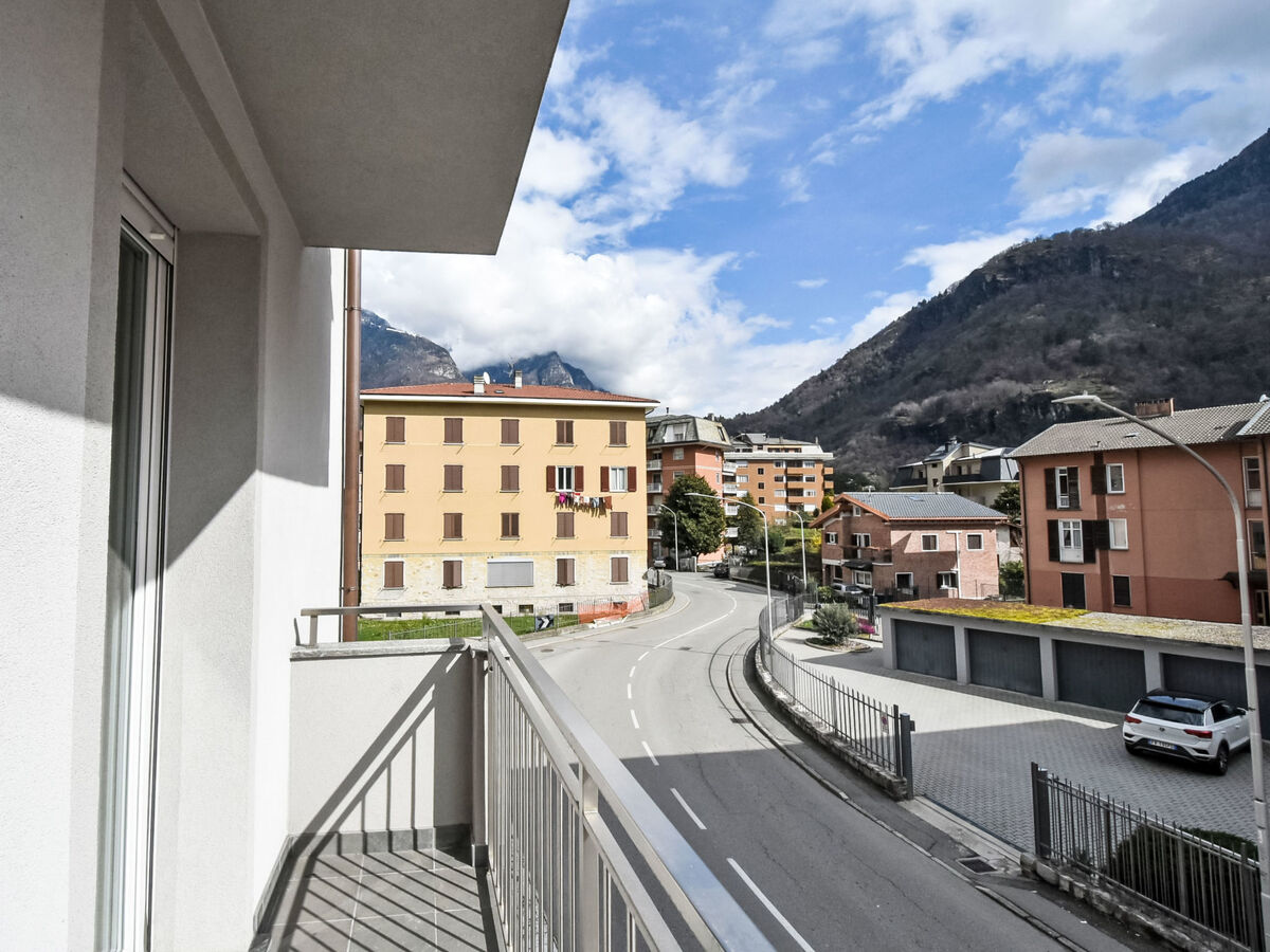Appartement Marconi – 63 m² rénové, centre Chiavenna - Photo 5