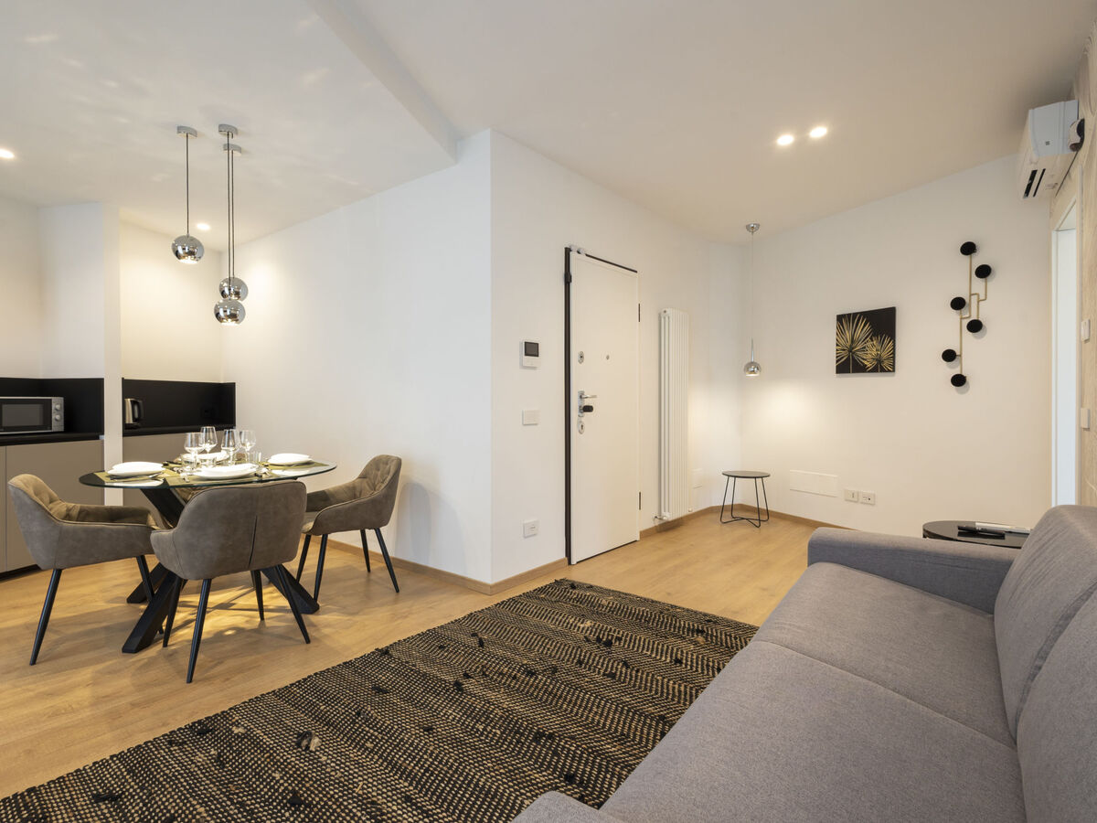 Appartement Marconi – 63 m² rénové, centre Chiavenna - Photo 11
