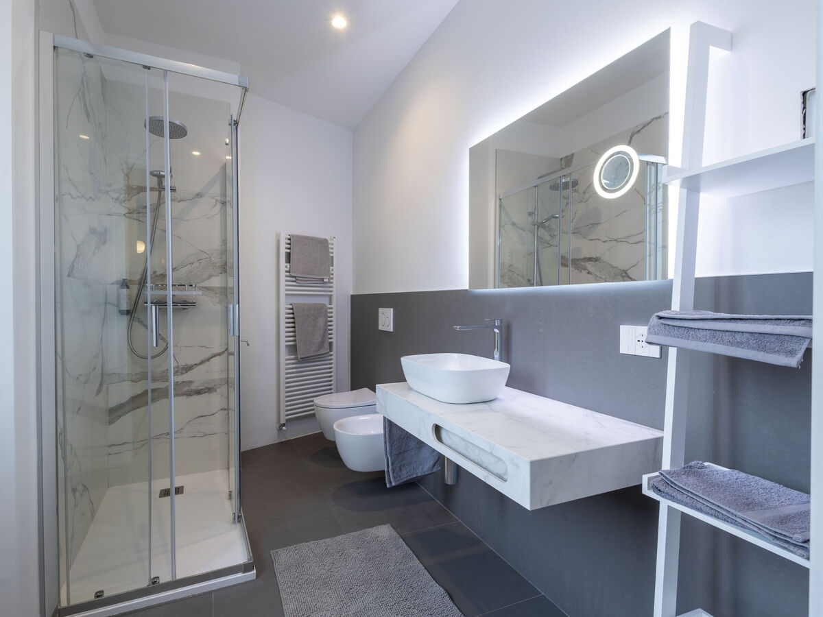 Appartement Marconi – 63 m² rénové, centre Chiavenna - Photo 24