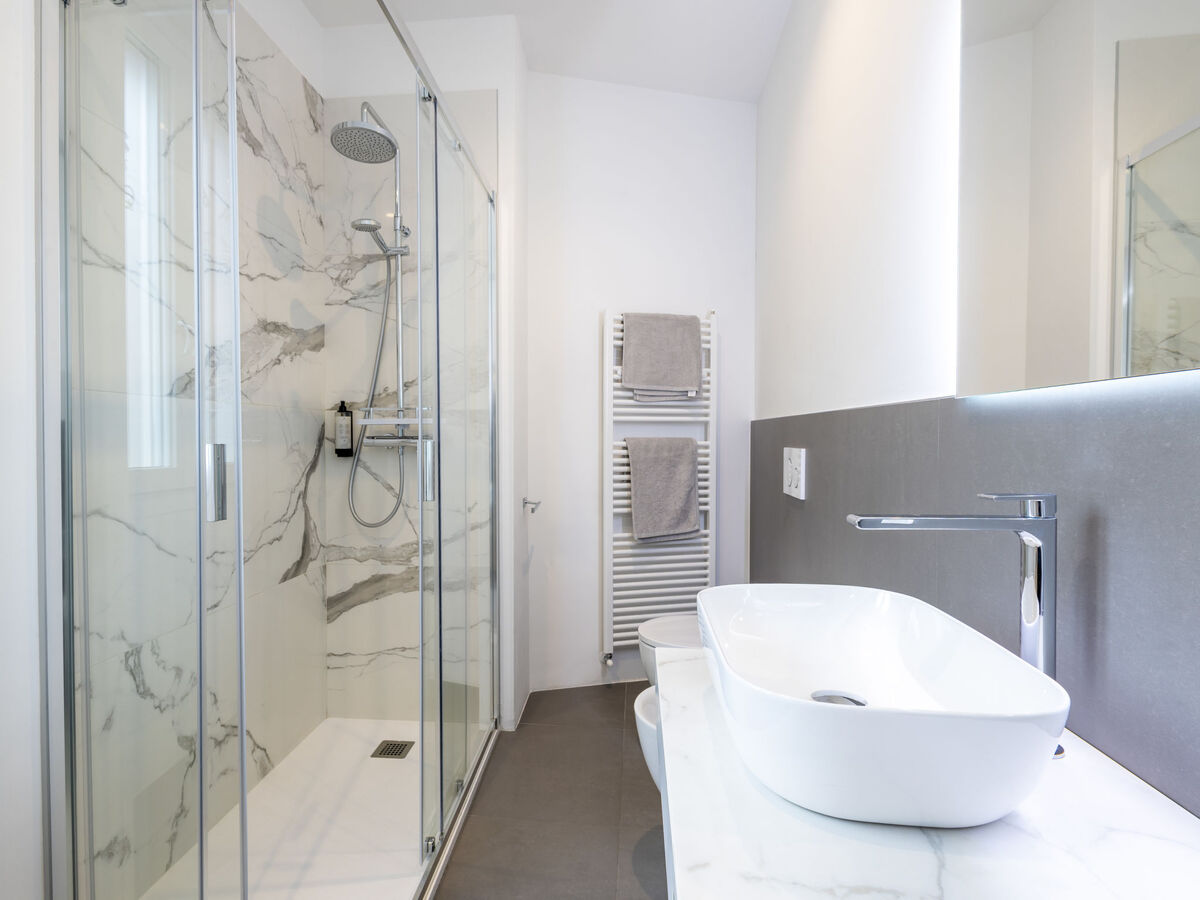 Appartement Marconi – 63 m² rénové, centre Chiavenna - Photo 25