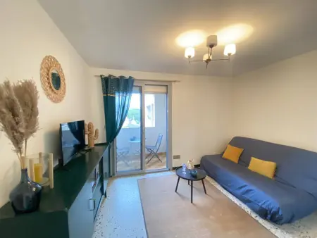 Location appartement à Canet en Roussillon, Studio avec Parking Privé au Port de Canet