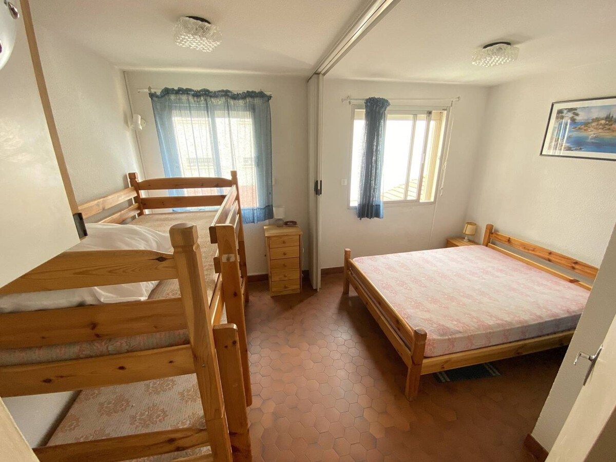 T2 38 m² avec parking, balcon et couchages multiples - Photo 10