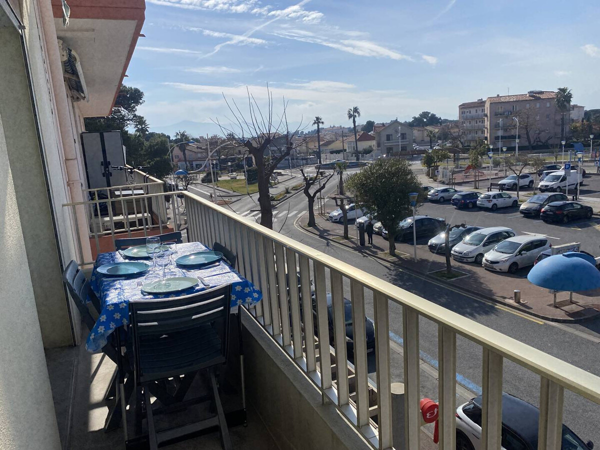 T2 traversant 51m² à 100m de la plage, parking privé - Photo 10